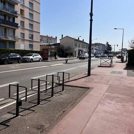 Le Pressense Apartman Vénissieux Kültér fotó